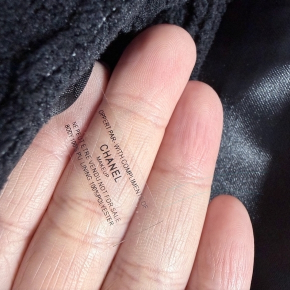 CC Precision VIP/GWP Novelty Teddy Plus Black With White Logo Crossbody - Picture 2 of 3